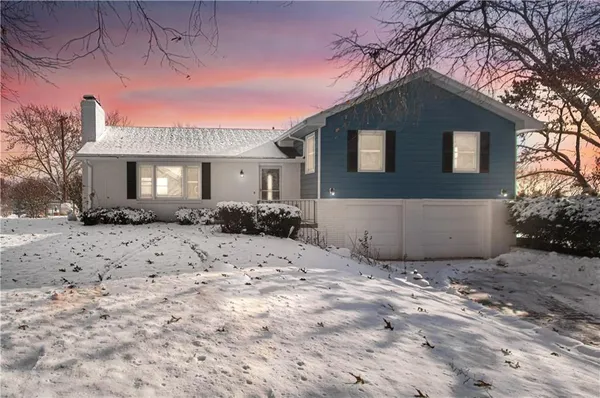 $475,000 | 14655 Gale Road, Smithville, MO 64089