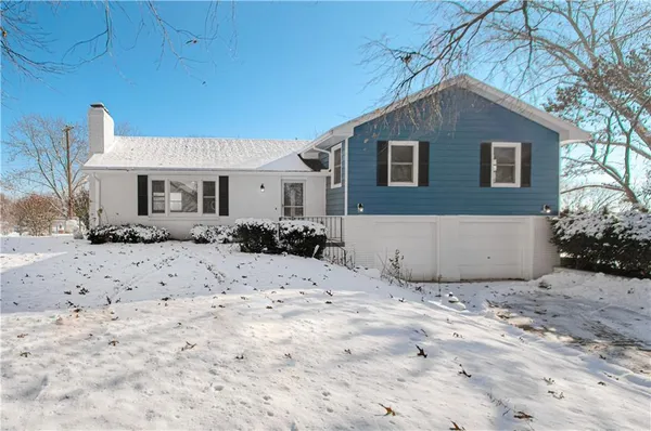 $475,000 | 14655 Gale Road, Smithville, MO 64089