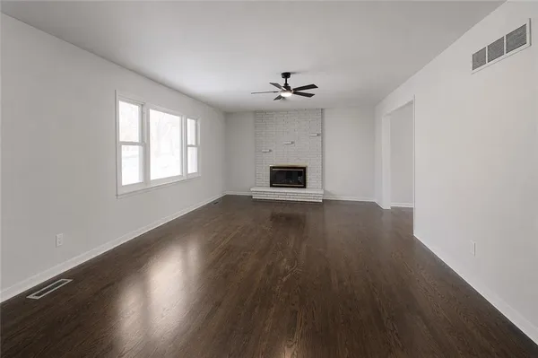 $450,000 | 14655 Gale Road, Smithville, MO 64089