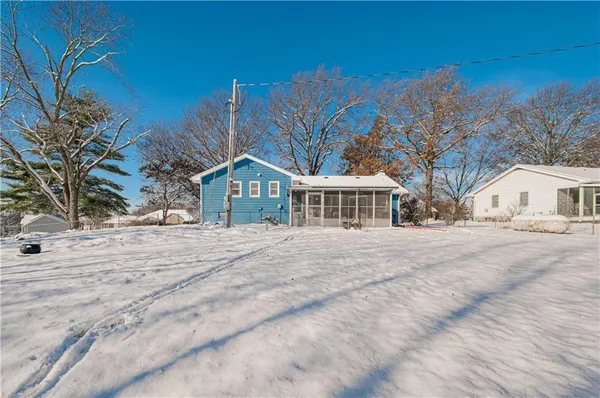 $450,000 | 14655 Gale Road, Smithville, MO 64089