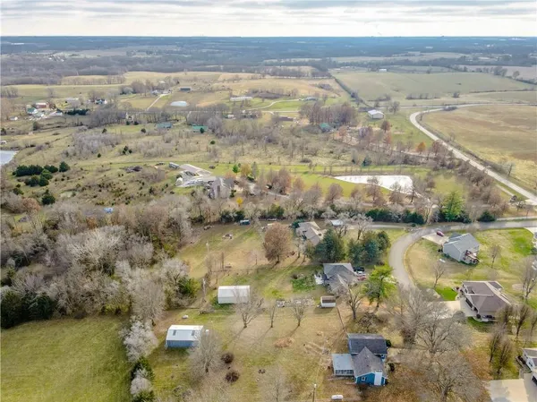 $450,000 | 14655 Gale Road, Smithville, MO 64089