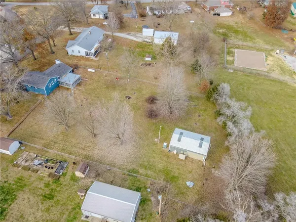 $450,000 | 14655 Gale Road, Smithville, MO 64089