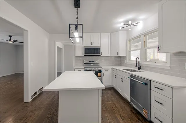 $475,000 | 14655 Gale Road, Smithville, MO 64089