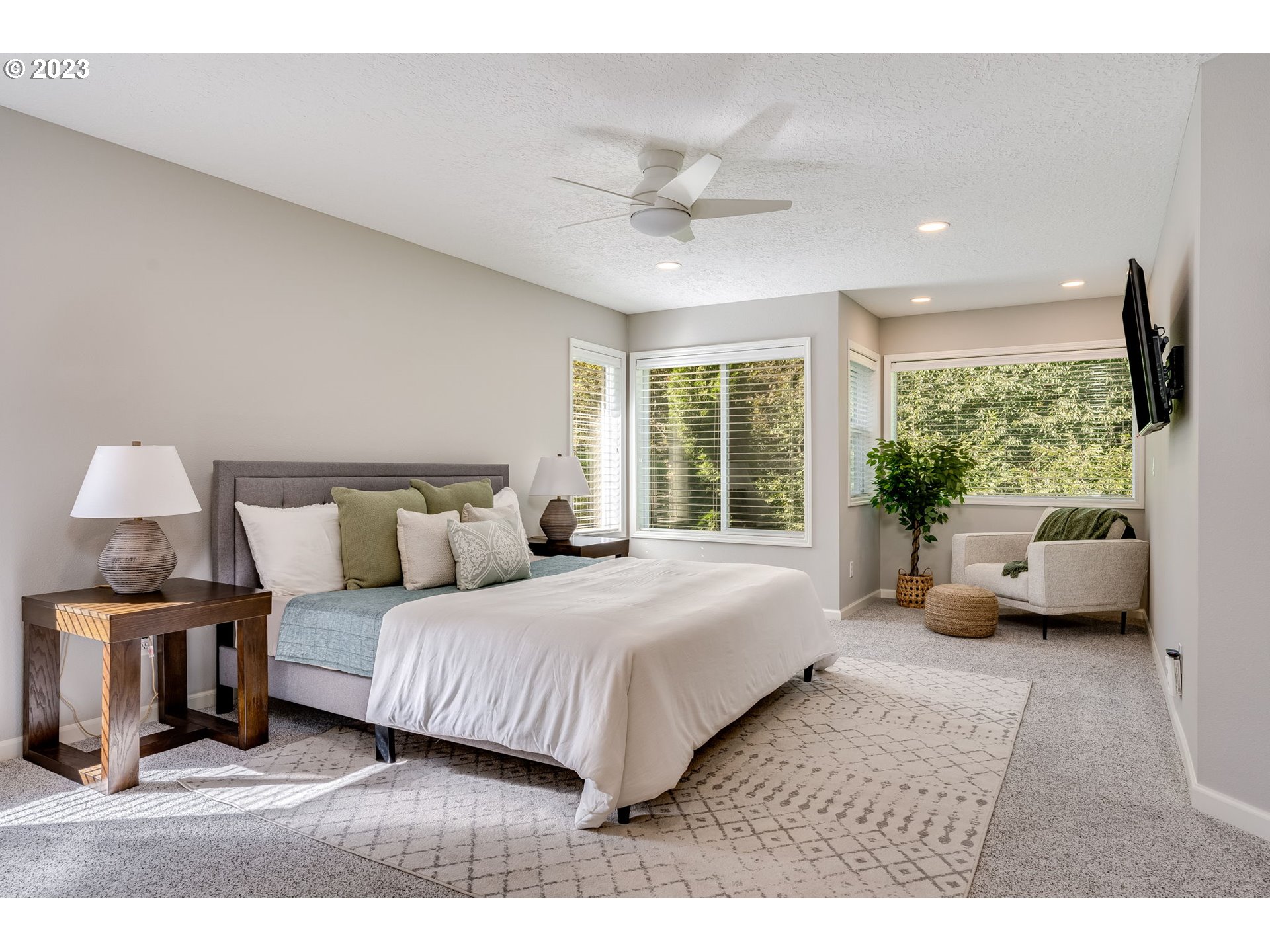 13525 Southwest Mountain Ridge Court Tigard, OR 97224 - Photo 16 of 43 Gallery Image 16
