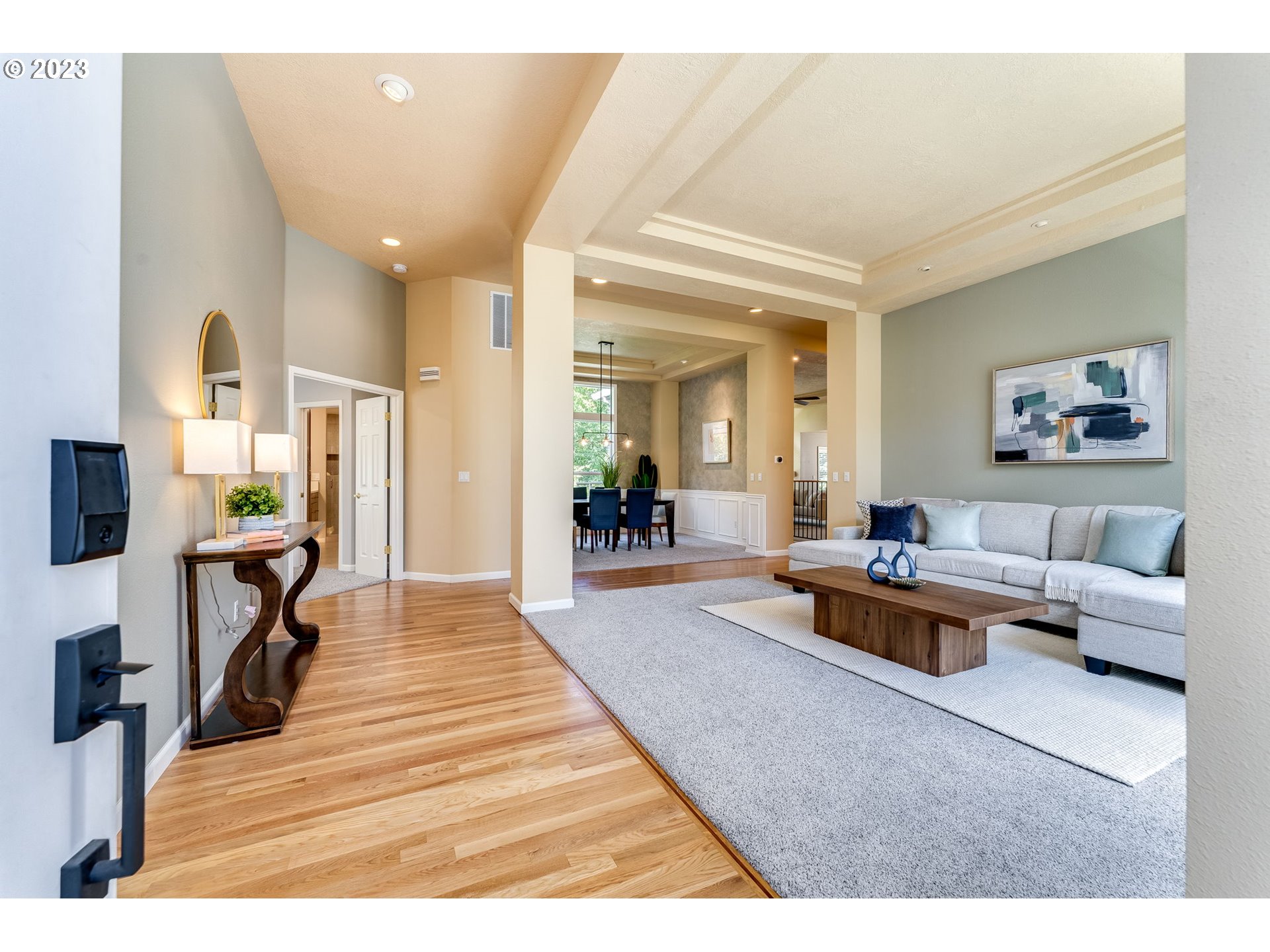 13525 Southwest Mountain Ridge Court Tigard, OR 97224 - Photo 3 of 43 Gallery Image 3