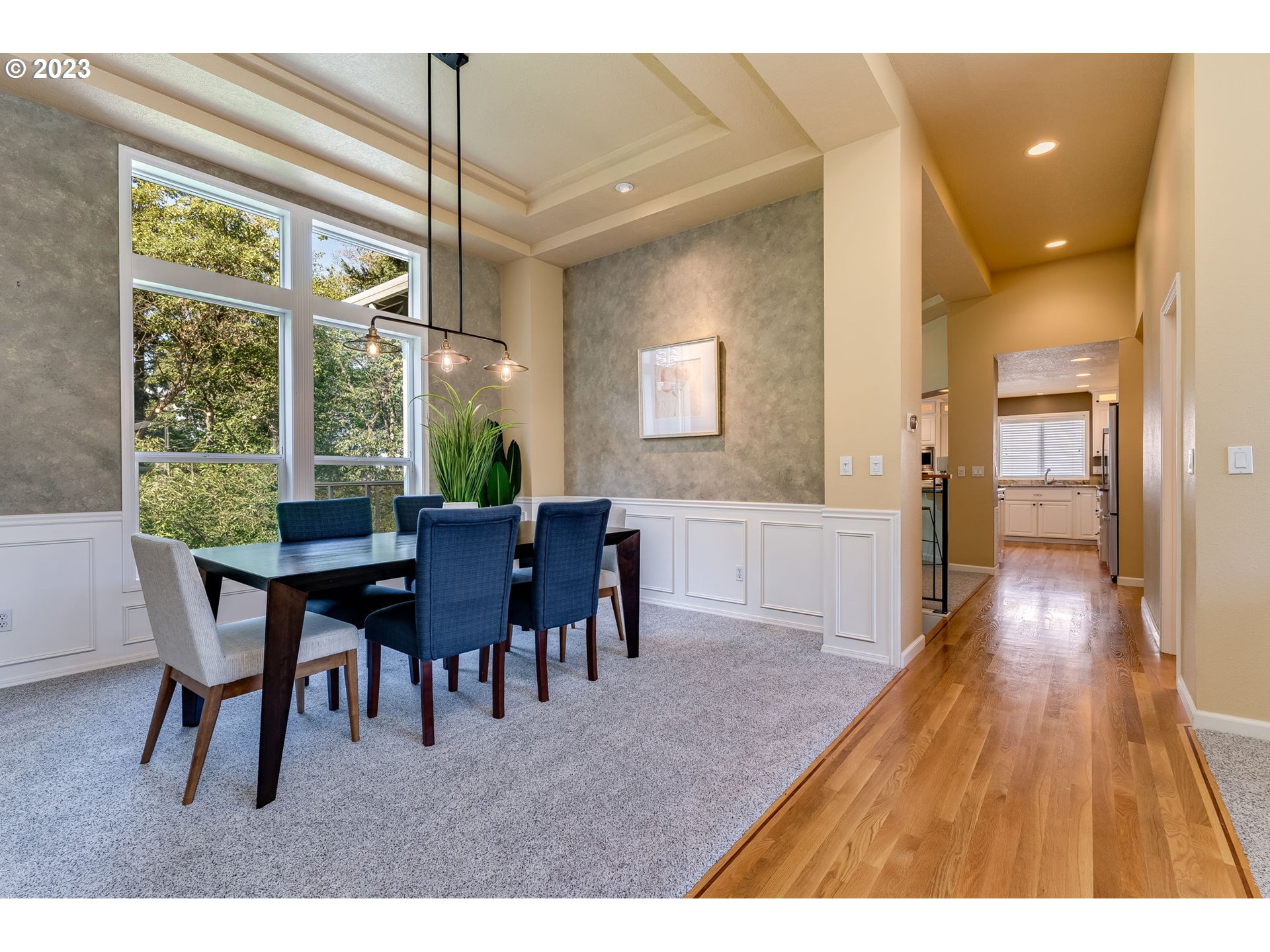 13525 Southwest Mountain Ridge Court Tigard, OR 97224 - Photo 5 of 43 Gallery Image 5