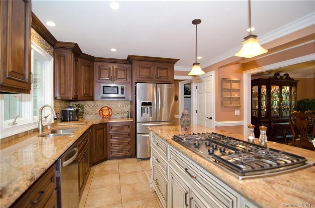 35 Fairway Ridge Lake Wylie, SC 29710 - Photo 14 of 36 Gallery Image 14