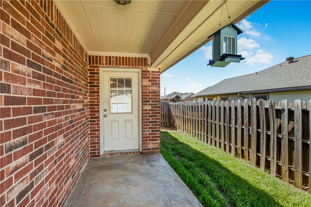 1002 Copperas Bend Caldwell, TX 77836 - Photo 17 of 22 a view of a house with wooden fence