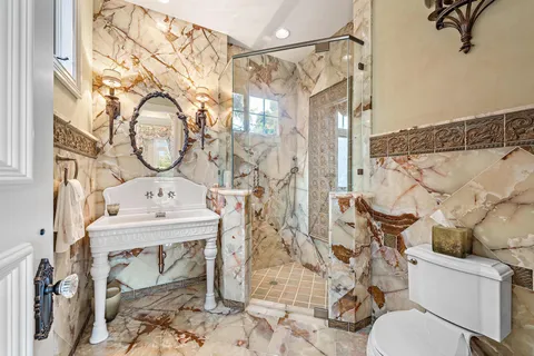 a view of a living room