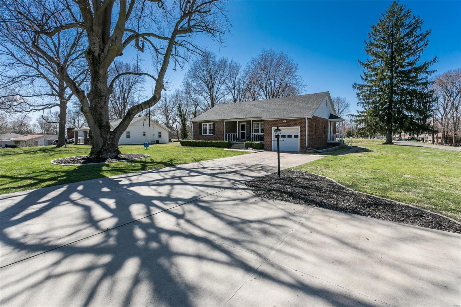 9900 Bunkum Road Fairview Heights, IL 62208 - Photo 2 of 32 Gallery Image 2
