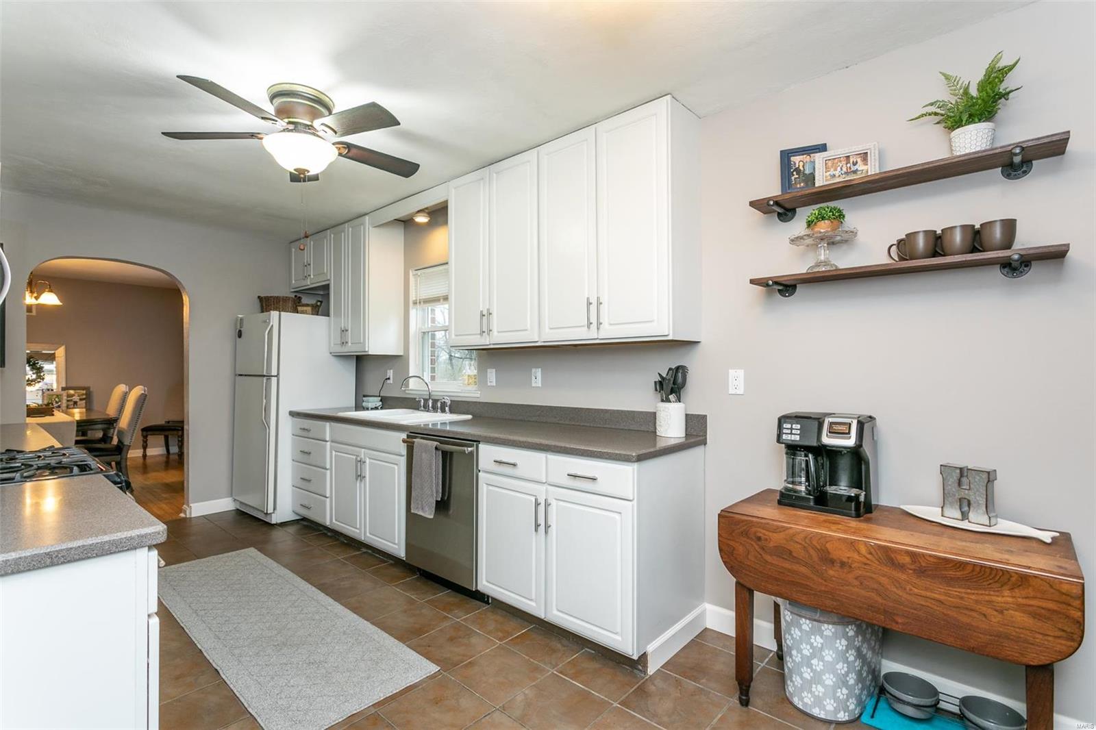9900 Bunkum Road Fairview Heights, IL 62208 - Photo 12 of 32 Gallery Image 12