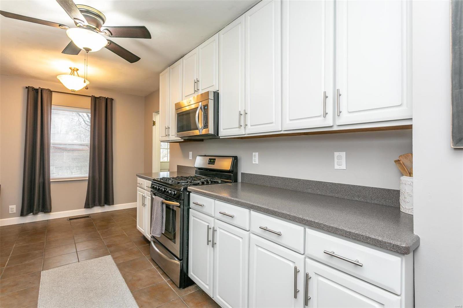 9900 Bunkum Road Fairview Heights, IL 62208 - Photo 13 of 32 Gallery Image 13