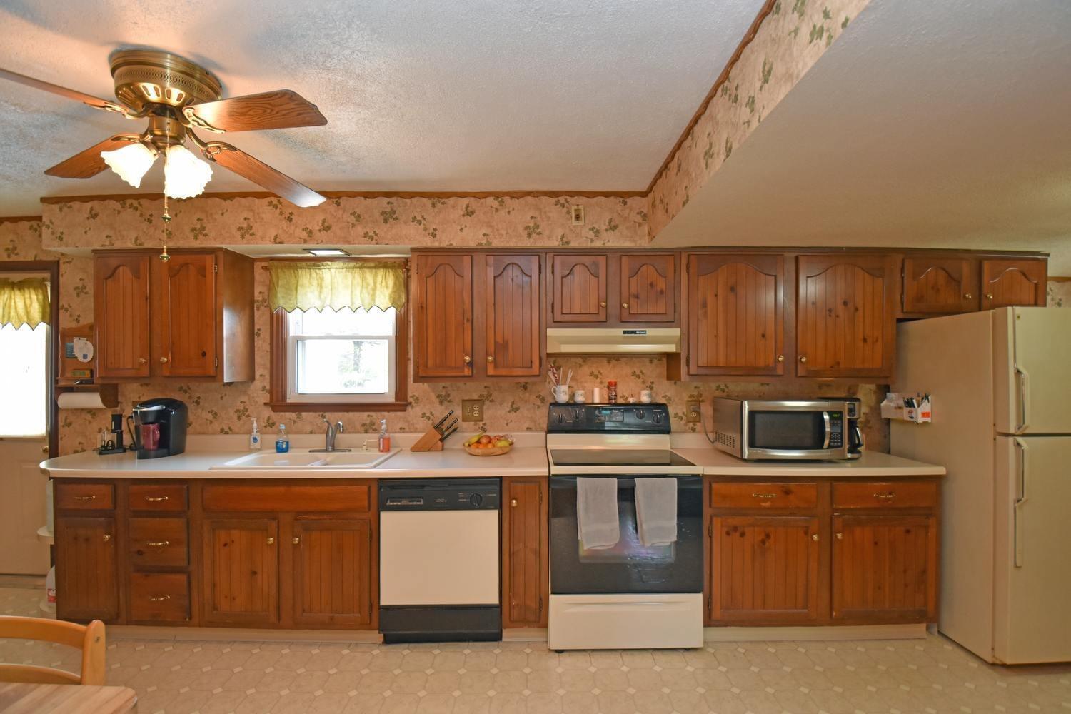 2372 West Galbraith Road Cincinnati, OH 45239 - Photo 10 of 43 Gallery Image 10