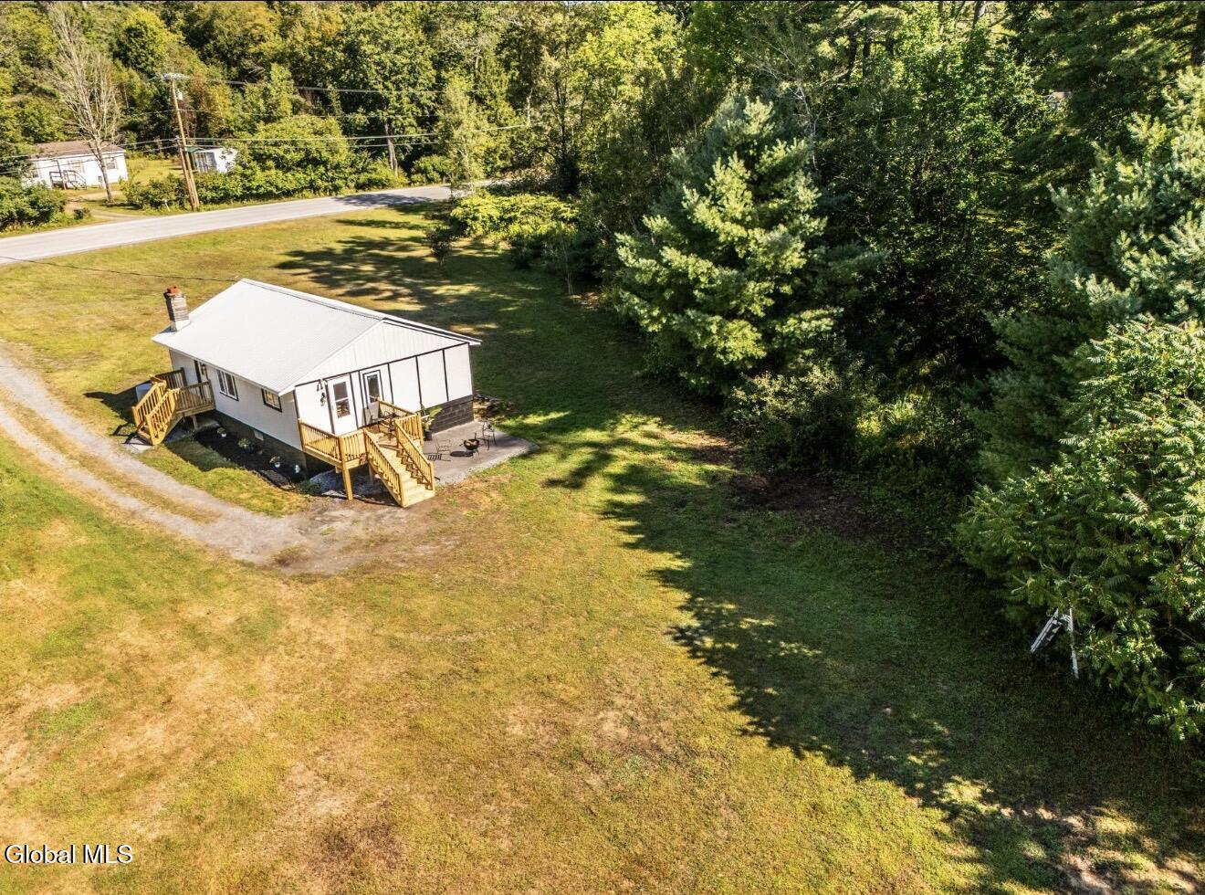 1728 North Shore Road Hadley, NY 12835 - Photo 4 of 29 IMG_5272