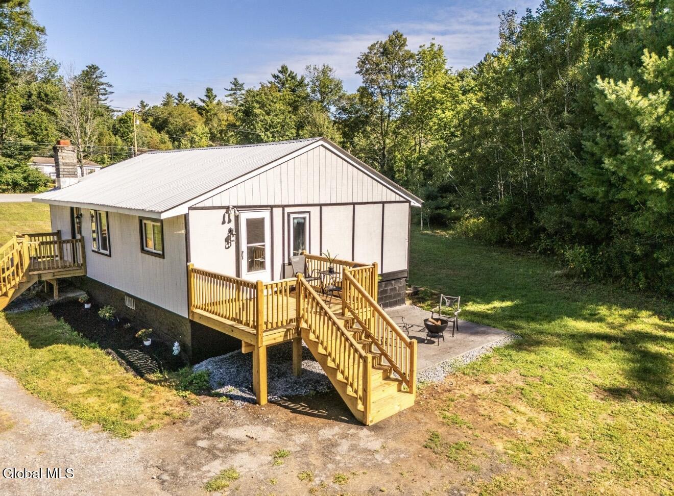 1728 North Shore Road Hadley, NY 12835 - Photo 5 of 29 IMG_5271