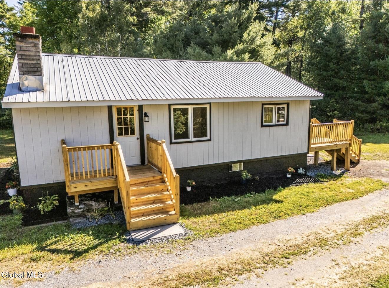 1728 North Shore Road Hadley, NY 12835 - Photo 6 of 29 IMG_5274