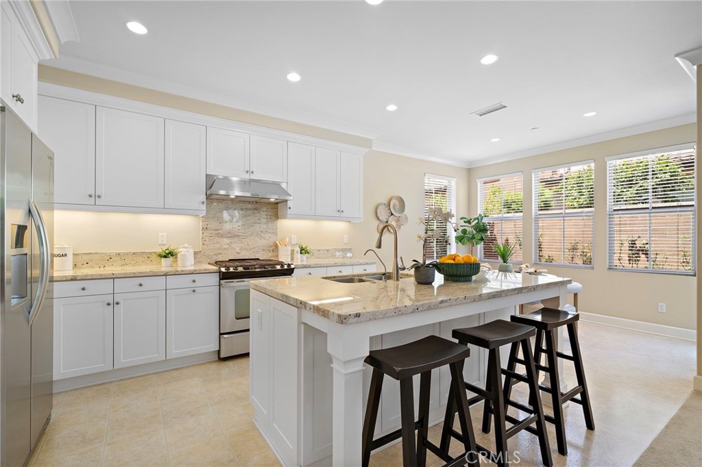 41 Coleridge Irvine, CA 92620 - Photo 2 of 36 Large kitchen island, perfect for prepping.