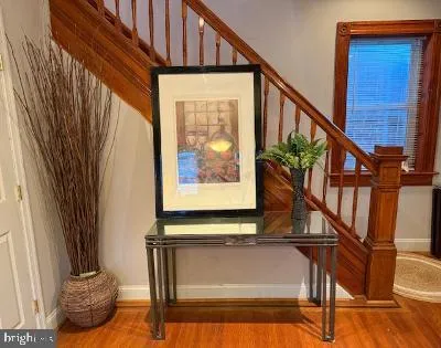 a view of entryway with a front door