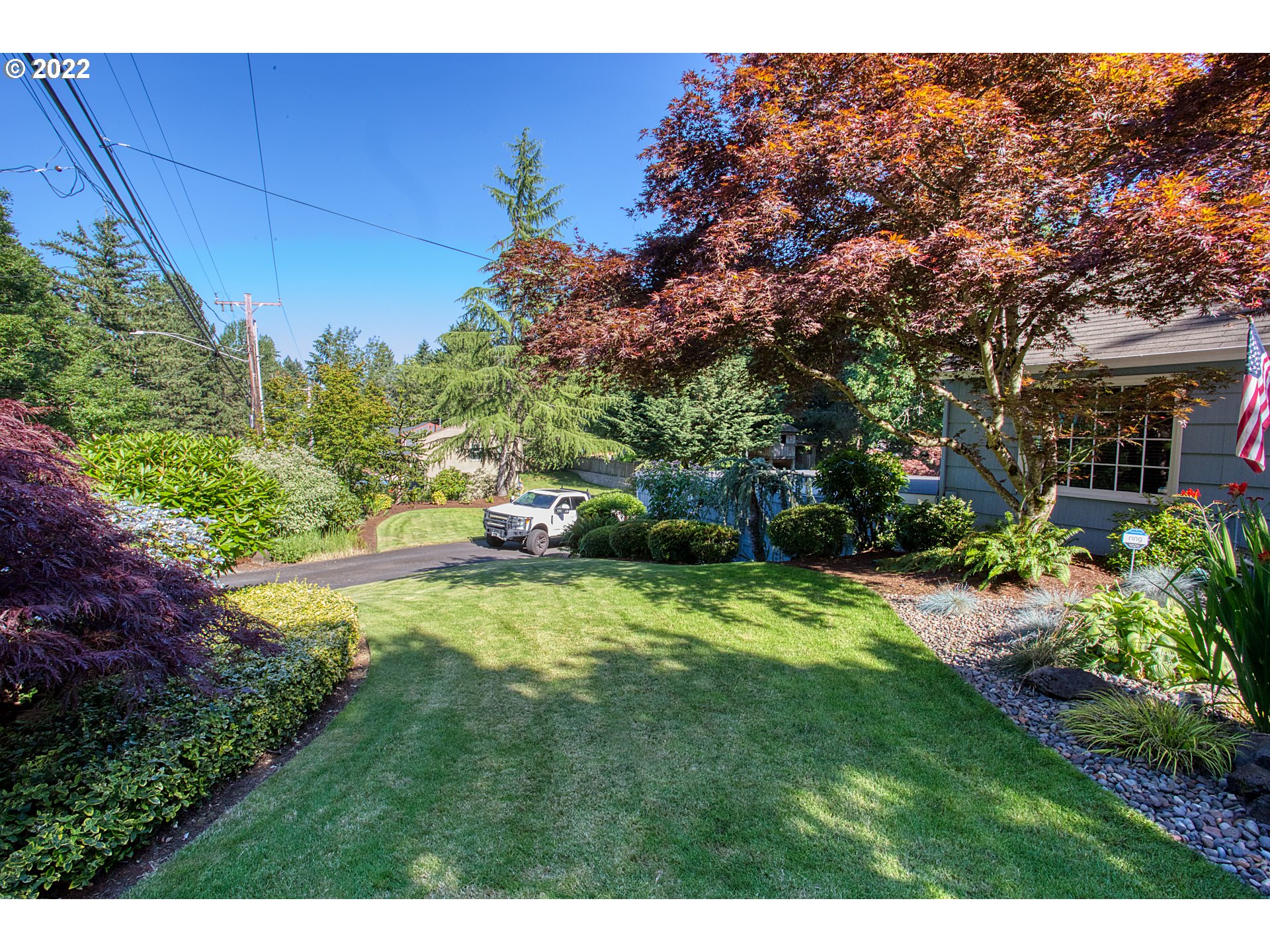 3218 Southwest Huber Street Portland, OR 97219 - Photo 4 of 26 Gallery Image 4