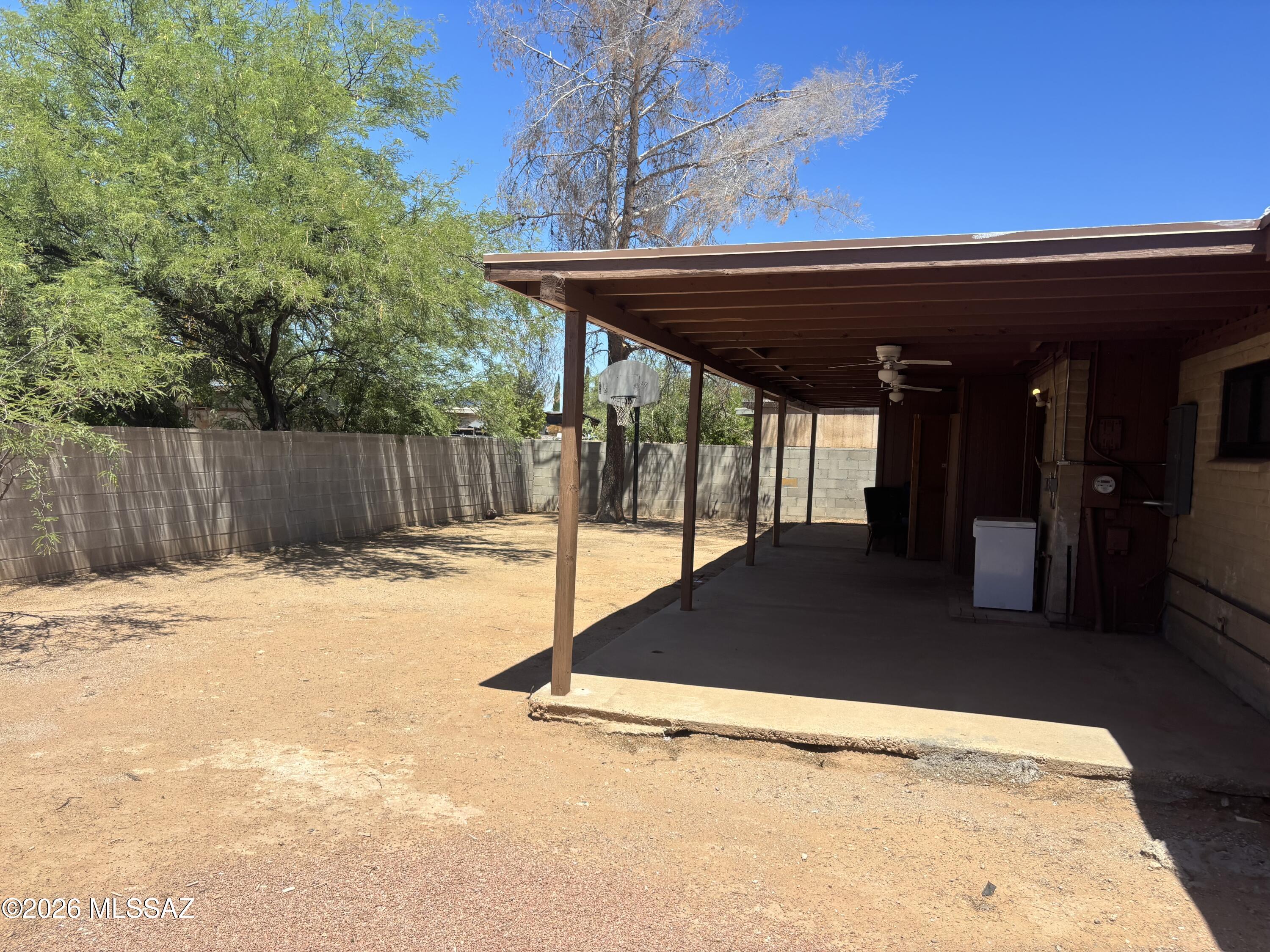 236 West Bilby Road Tucson, AZ 85706 - Photo 3 of 3