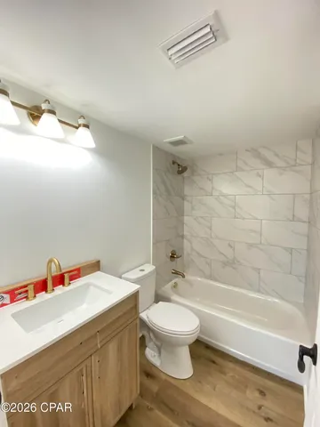 $659,000 | 610 Shady Oaks Lane, Lynn Haven, FL 32444