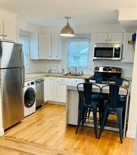 221 Purgatory Road Middletown, RI 02842 - Photo 4 of 9