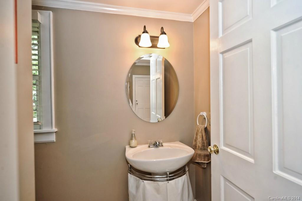 1620 Providence Road, Unit B Charlotte, NC 28207 - Photo 14 of 24 Gallery Image 14