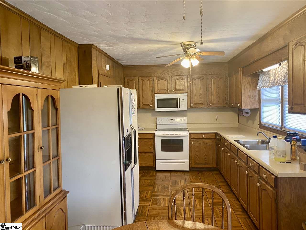 365 Curry Road Laurens, SC 29360 - Photo 11 of 12