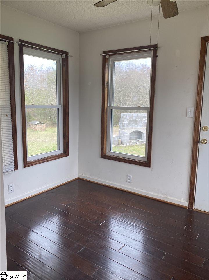 365 Curry Road Laurens, SC 29360 - Photo 5 of 12