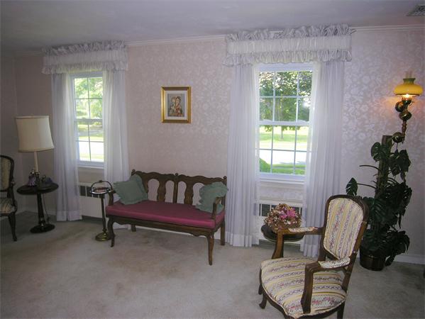 92 Sutton Road Needham, MA 02492 - Photo 7 of 18 Gallery Image 7