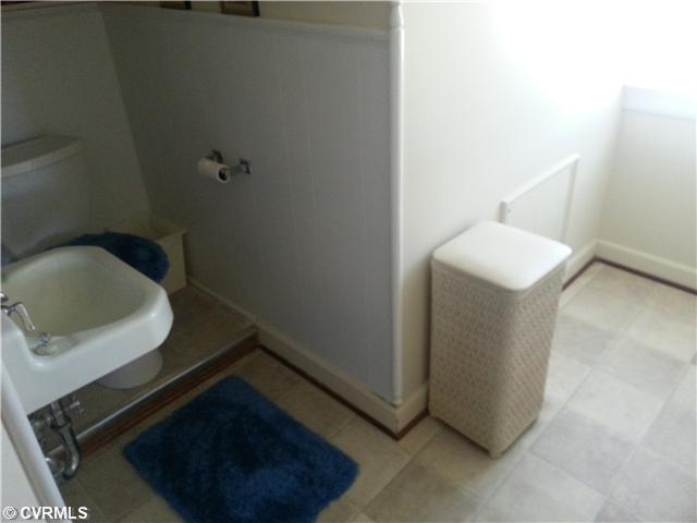 2905 Hilliard Road Richmond, VA 23228 - Photo 12 of 19 Gallery Image 12