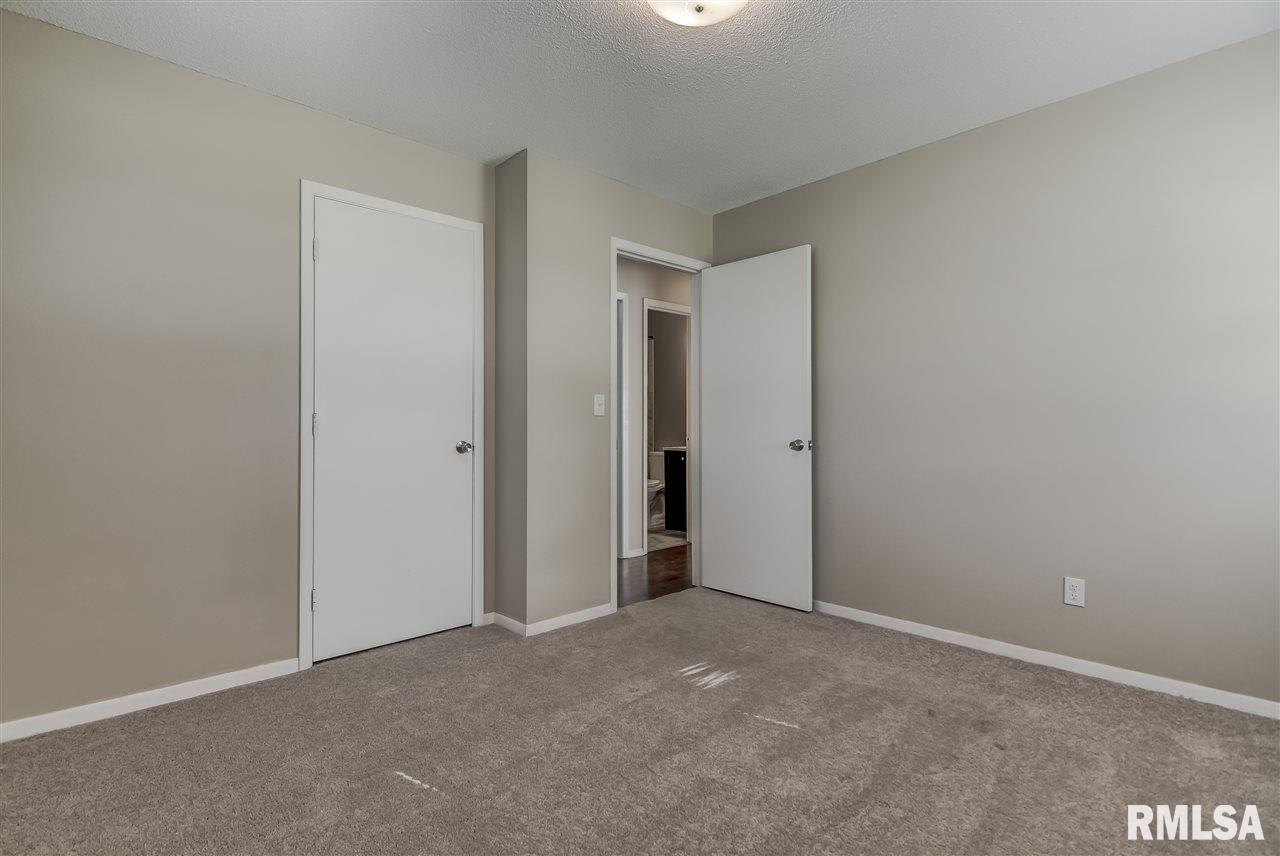 1904 North 23rd Street Springfield, IL 62702 - Photo 14 of 21