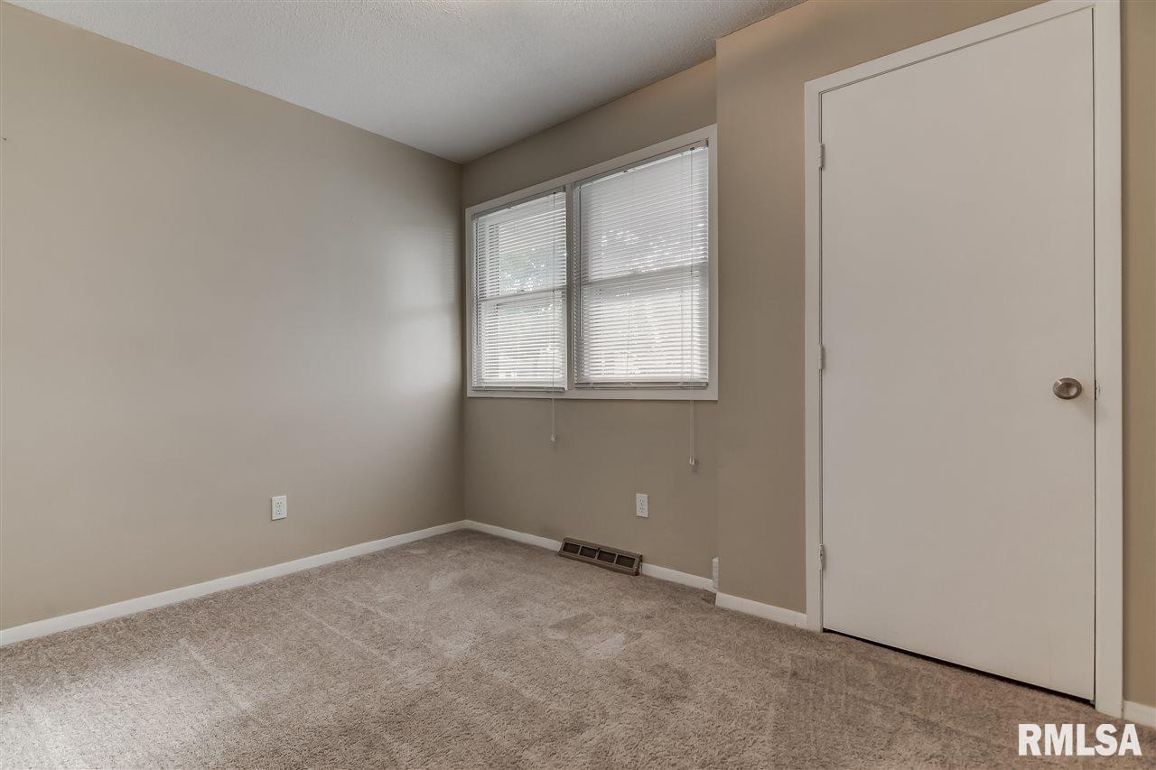 1904 North 23rd Street Springfield, IL 62702 - Photo 15 of 21