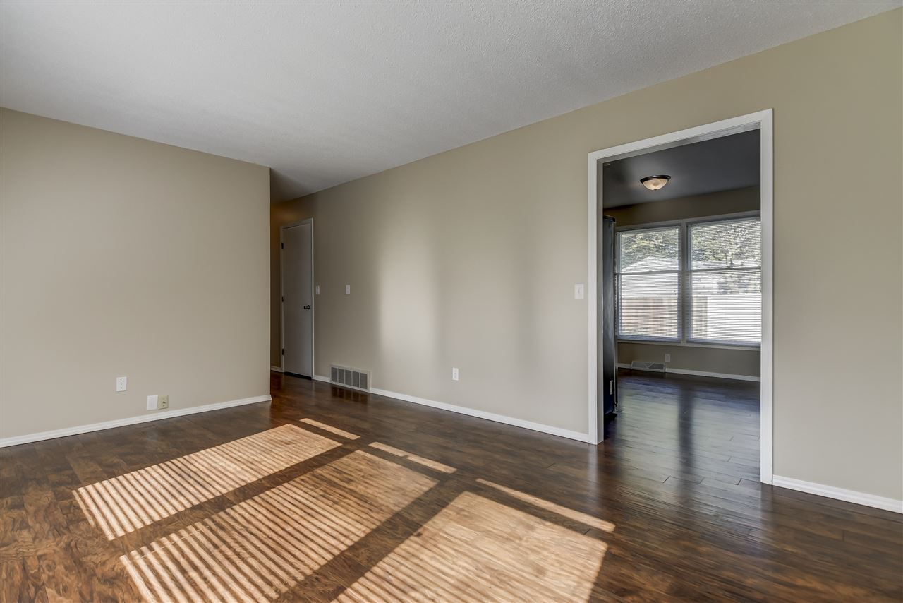 1904 North 23rd Street Springfield, IL 62702 - Photo 4 of 21