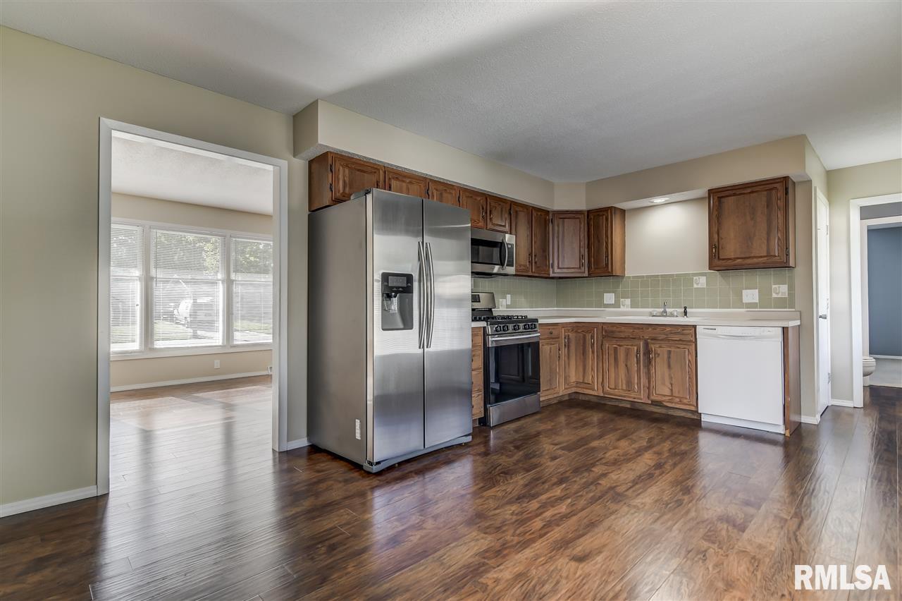 1904 North 23rd Street Springfield, IL 62702 - Photo 6 of 21