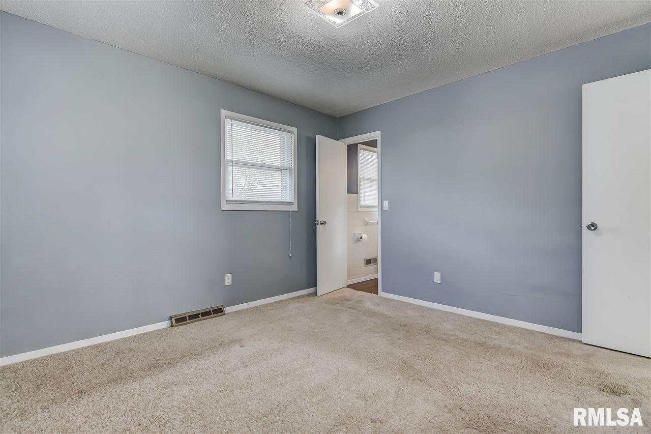 1904 North 23rd Street Springfield, IL 62702 - Photo 10 of 21