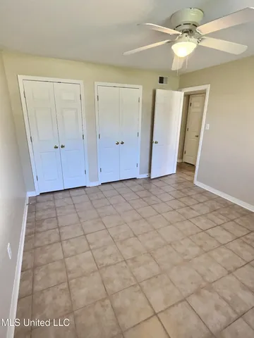$950 | 318 Porter Avenue, Unit 103, Ocean Springs, MS 39564