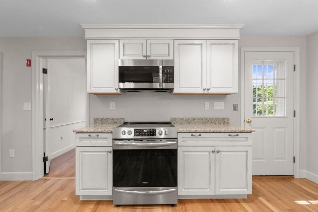 15 Olde Towne Road Lynnfield, MA 01940 - Photo 10 of 29 Gallery Image 10