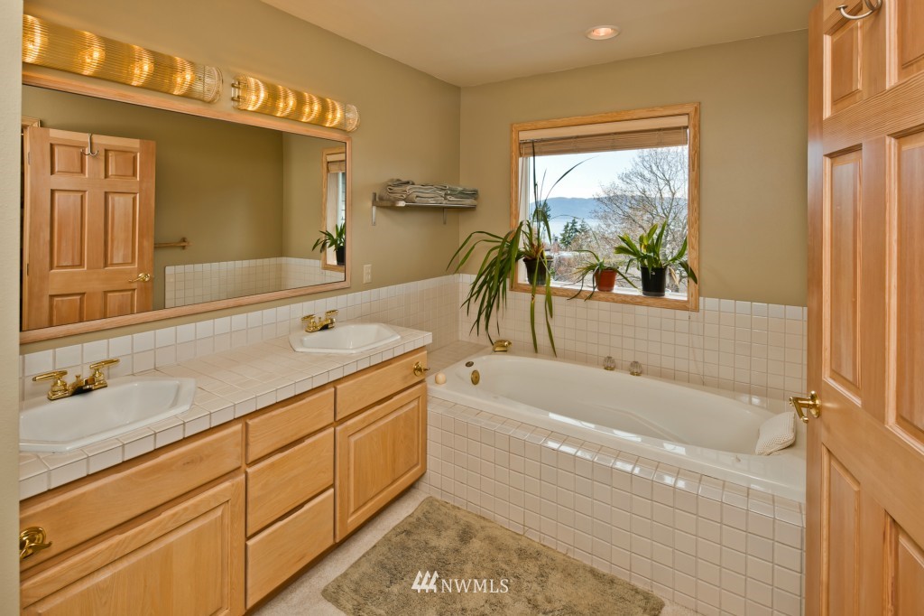620 Briar Road Bellingham, WA 98225 - Photo 12 of 15 Gallery Image 12