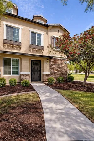 $2,250 | 4078 East Windsor Drive, Gilbert, AZ 85296