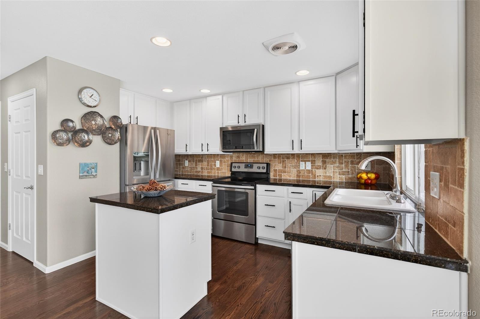 2599 South Jebel Way Aurora, CO 80013 - Photo 11 of 45
