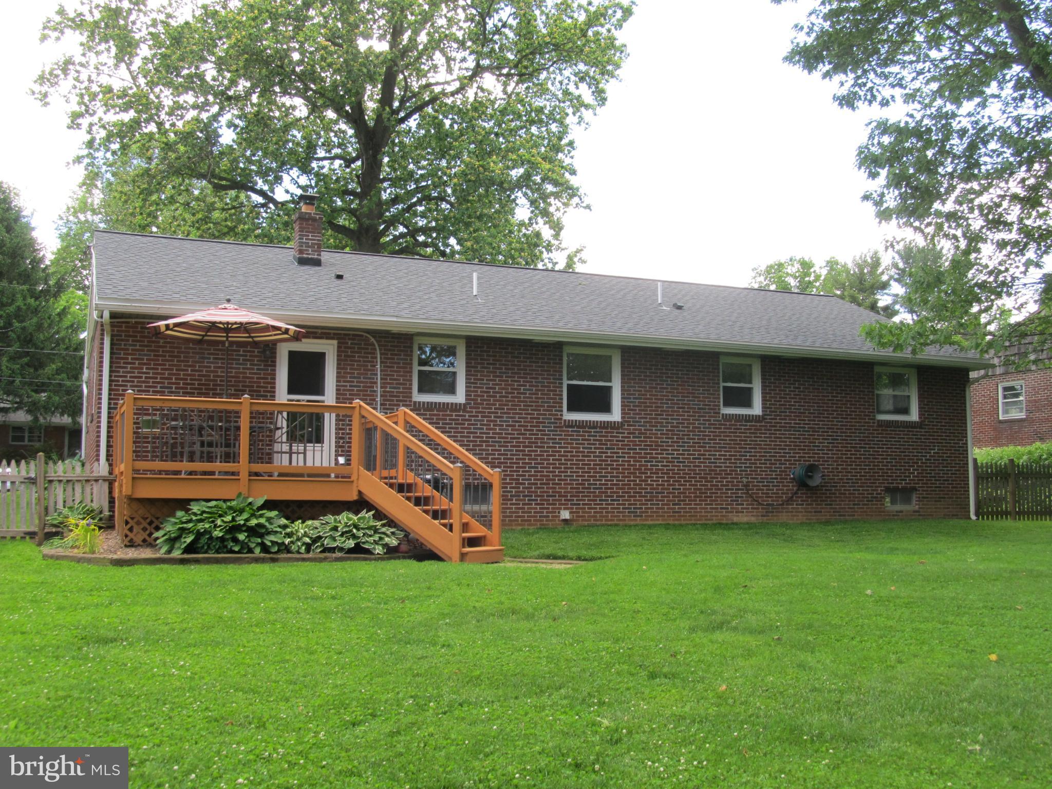 1541 Lambeth Road Lancaster, PA 17601 - Photo 2 of 26
