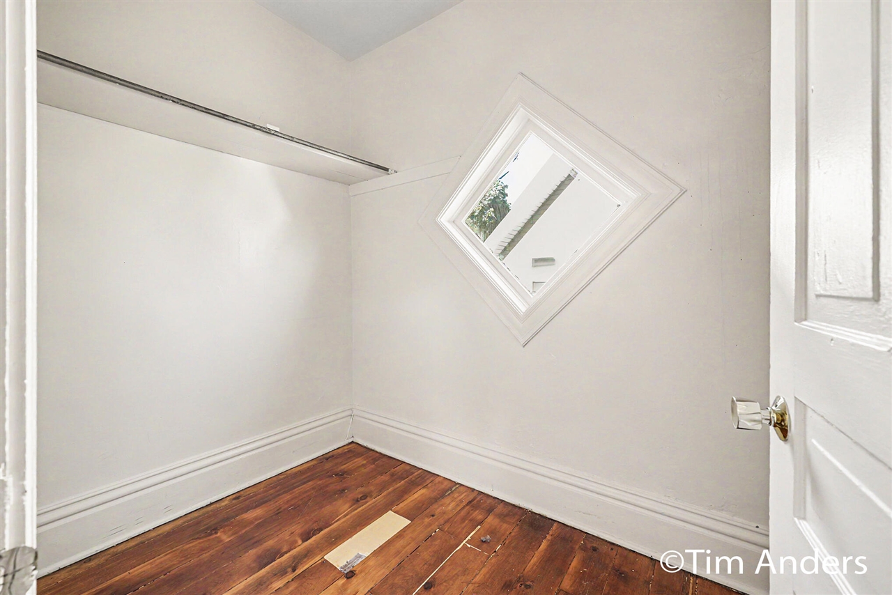 816 Innes Street Northeast Grand Rapids, MI 49503 - Photo 14 of 24