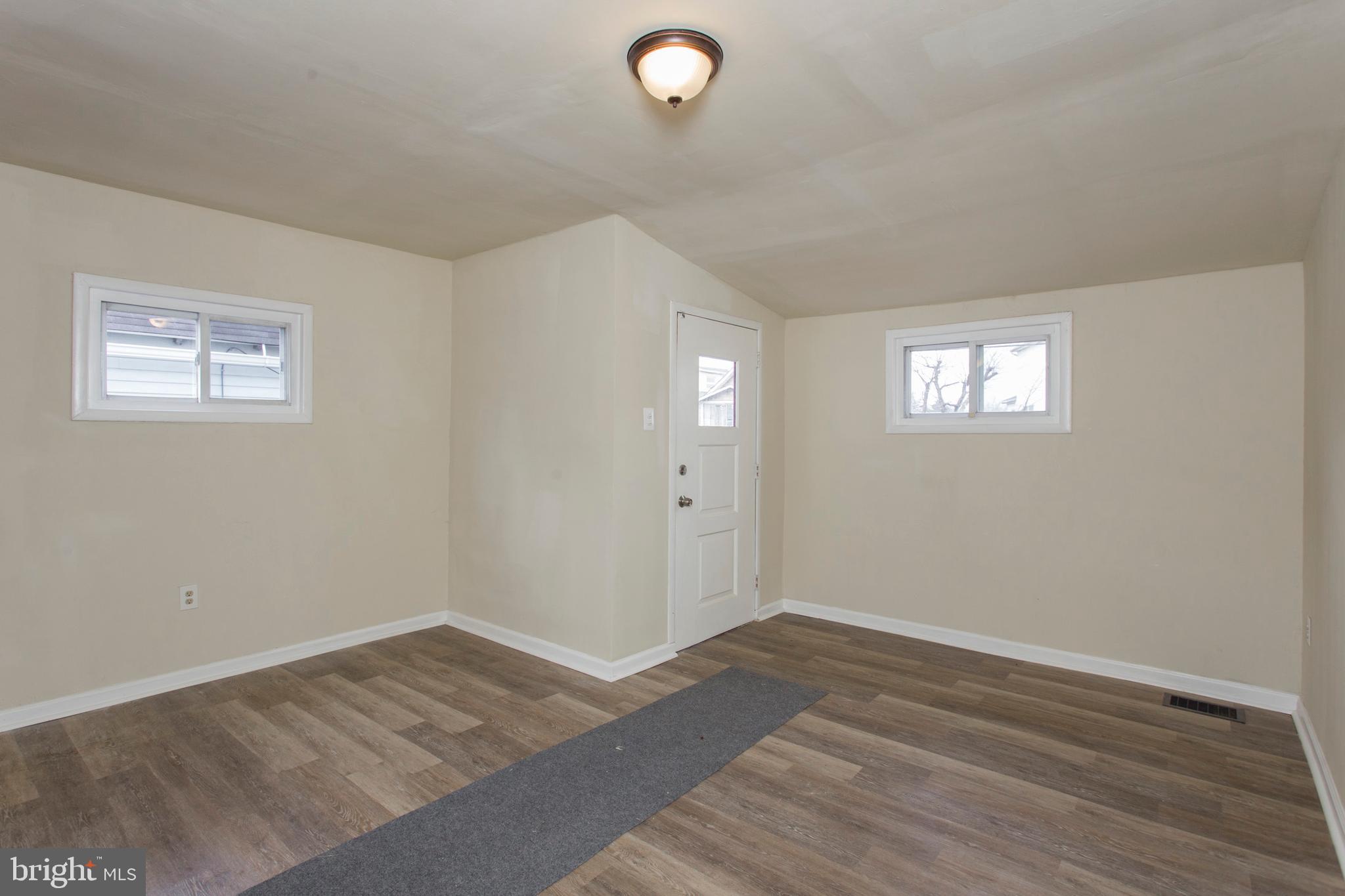 8442 River Road Pennsauken, NJ 08110 - Photo 4 of 28 Gallery Image 4