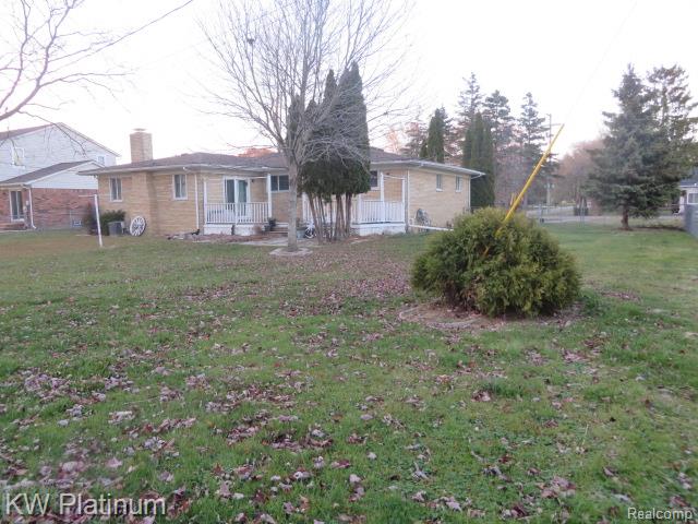 49400 Callens Road Chesterfield, MI 48047 - Photo 5 of 38