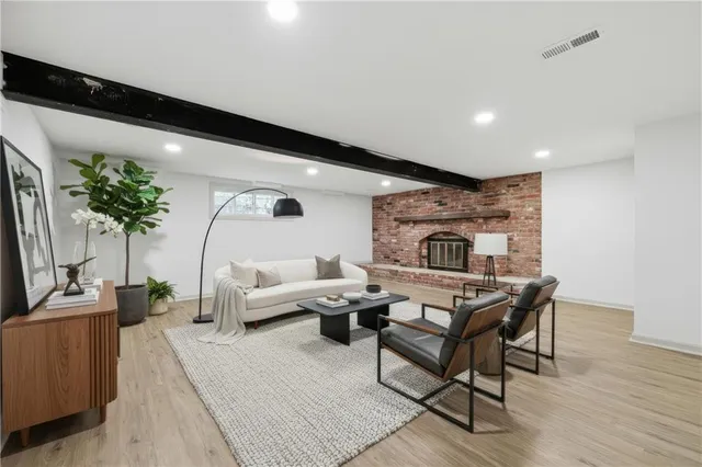 $315,000 | 8707 East 85th Street, Raytown, MO 64138