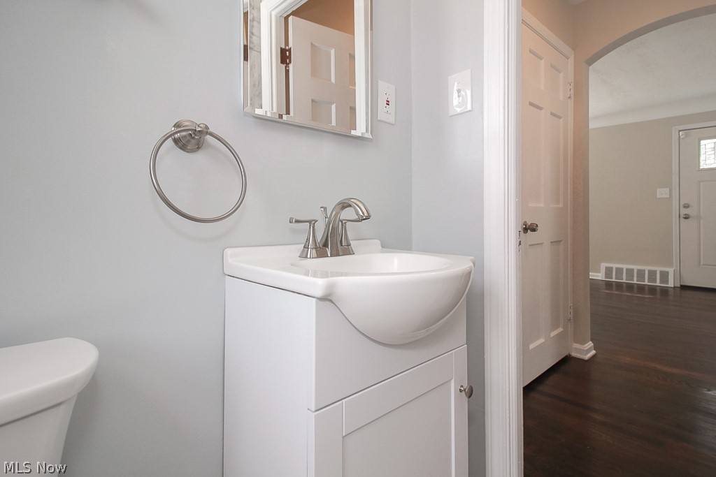 16009 Corkhill Road Maple Heights, OH 44137 - Photo 6 of 21 Gallery Image 6