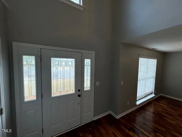 $2,200 | 102 Alice Court, Apex, NC 27502