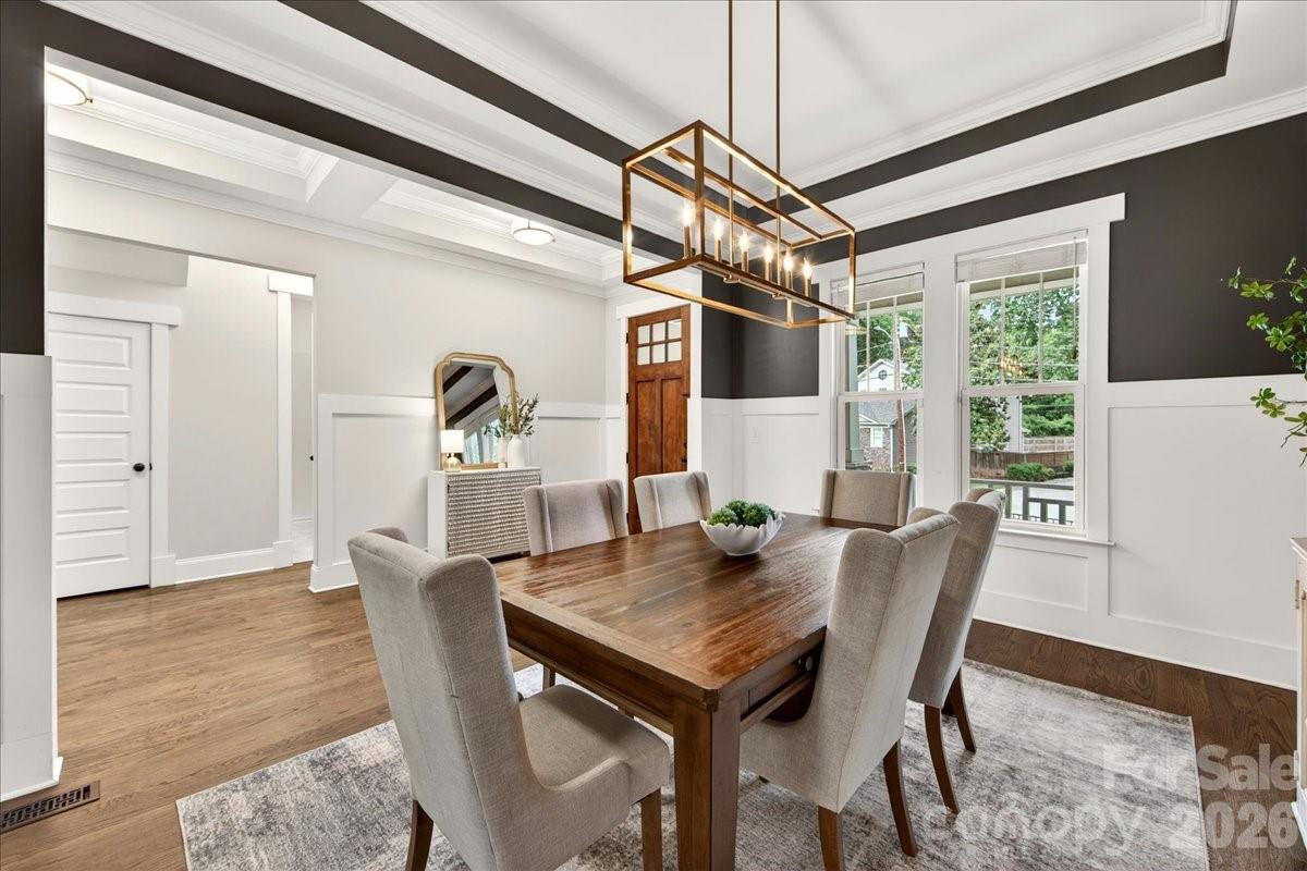 1624 Brook Road Charlotte, NC 28205 - Photo 10 of 48 Gallery Image 10