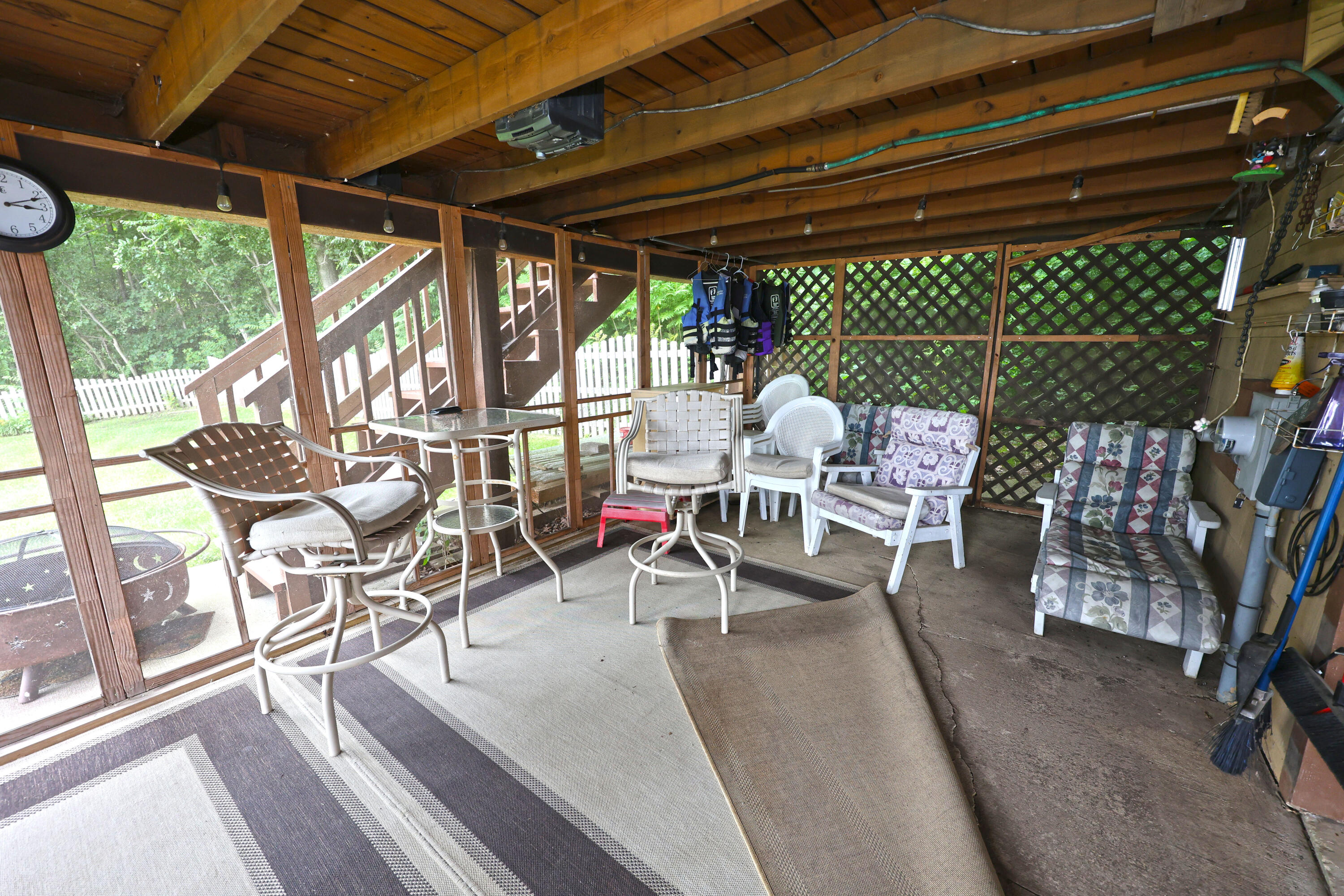 54891 Indian Lake Road Dowagiac, MI 49047 - Photo 32 of 39 Main Level Screened Porch.